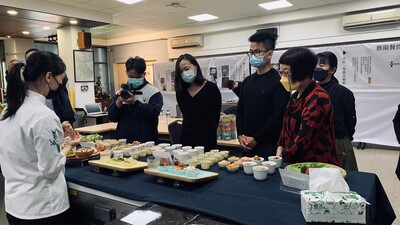 LINE_ALBUM_2021 11 25高教成果展～餐飲藝術協奏曲_220519_10