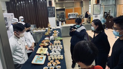 LINE_ALBUM_2021 11 25高教成果展～餐飲藝術協奏曲_220519_4