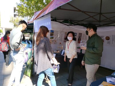 LINE_ALBUM_20211129 高教深耕成果展-朱銘計畫案(B)_220519_13